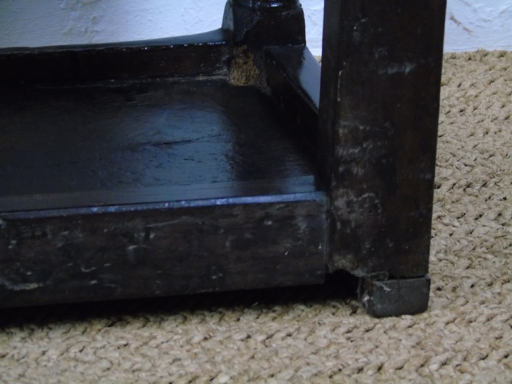 A rare and unusual early 17th Century settle.  View XXIX