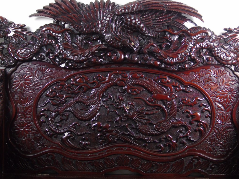 A Superb quality Japanese export box settle  View VI