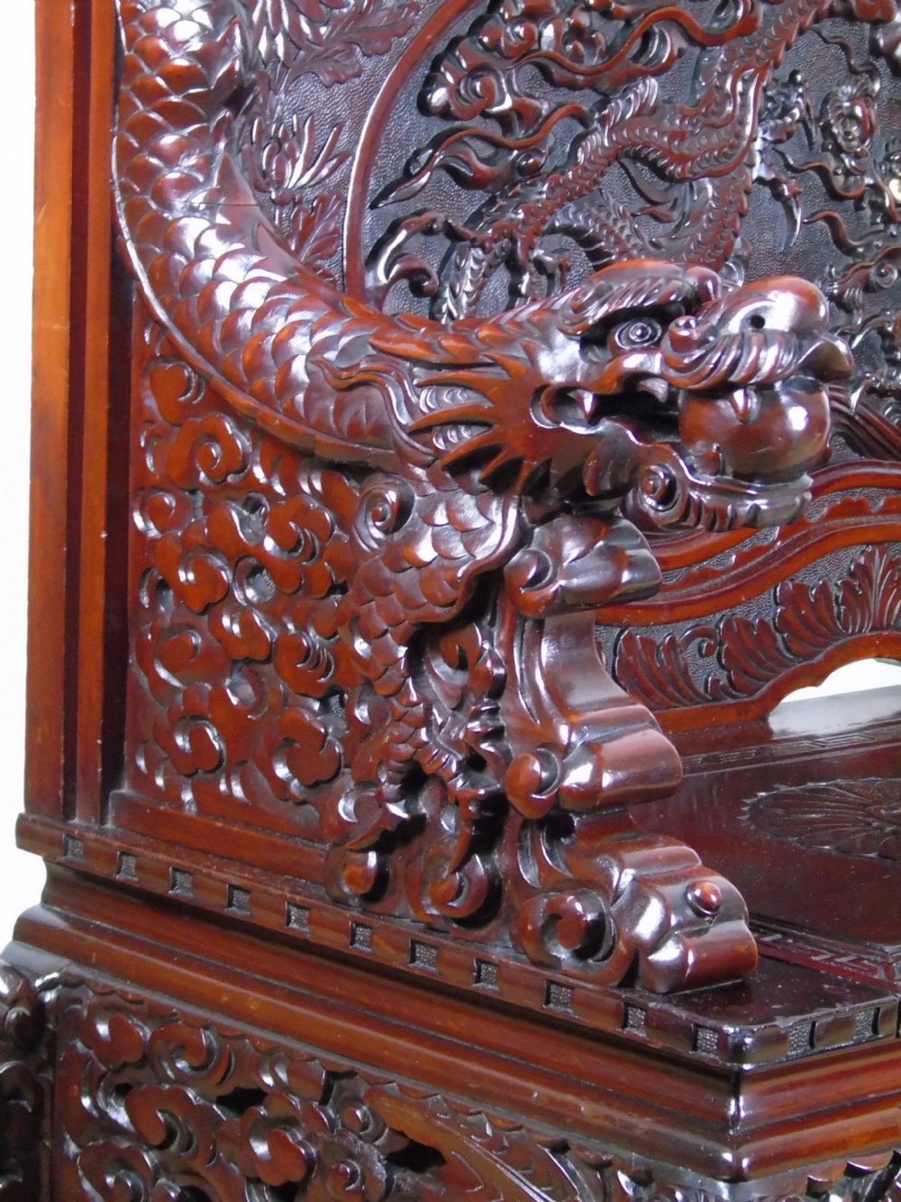A Superb quality Japanese export box settle  View XVIII