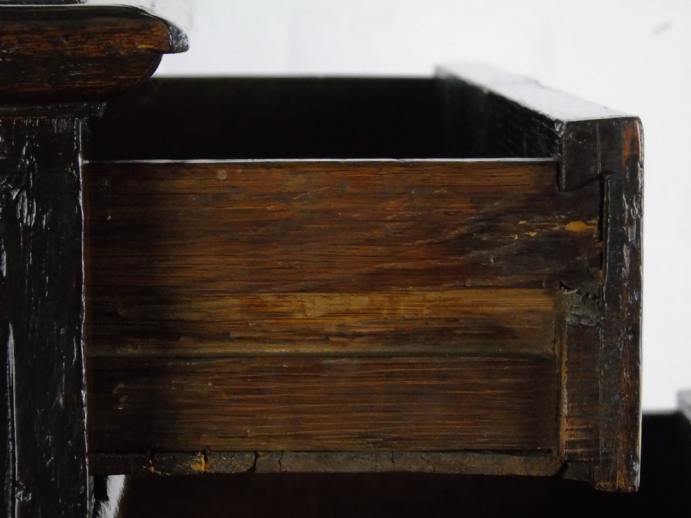 A fine early 18th century chest of drawers View IX