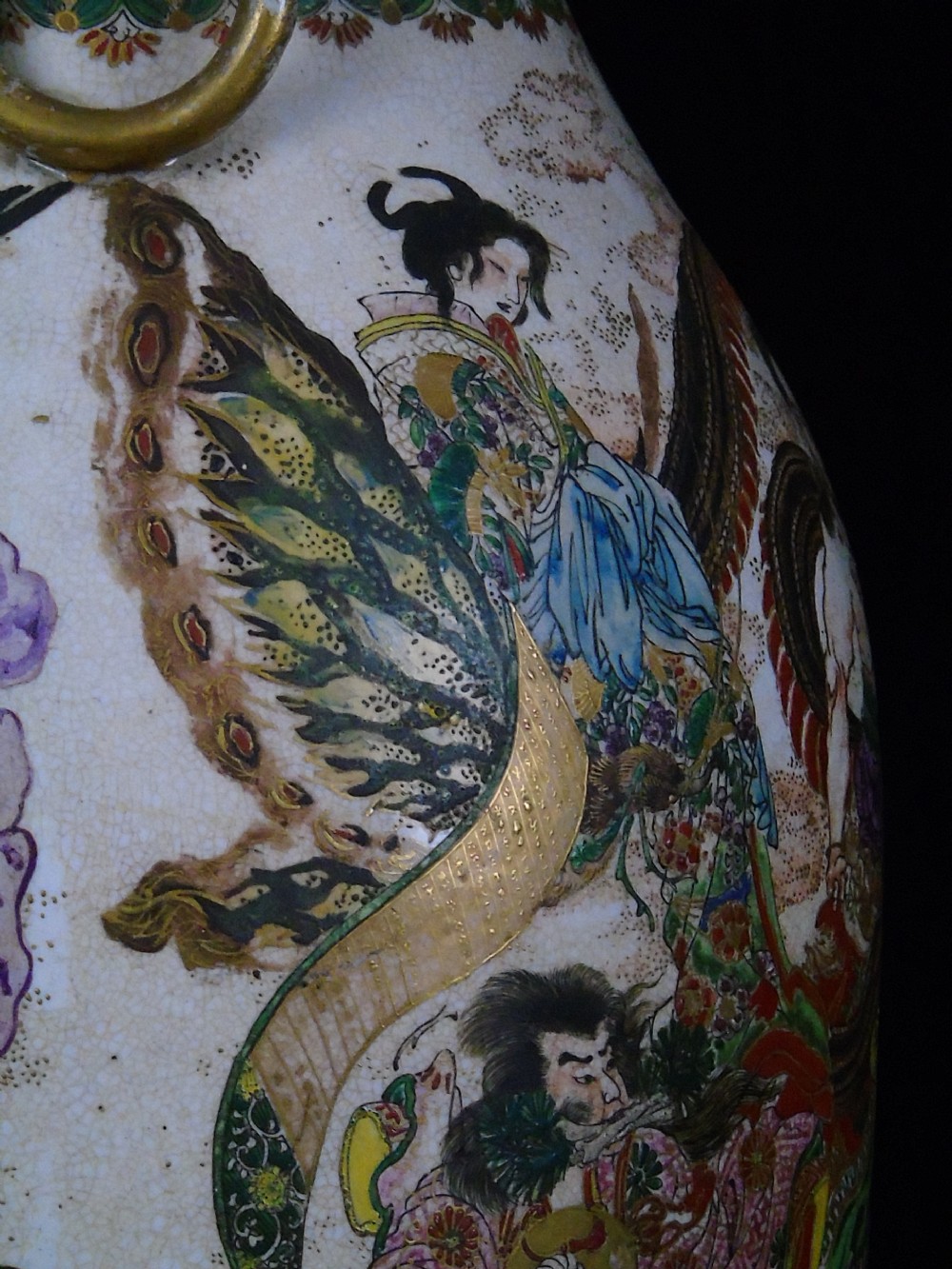 A fine and unusual 19th Century Japanese vase  View IX