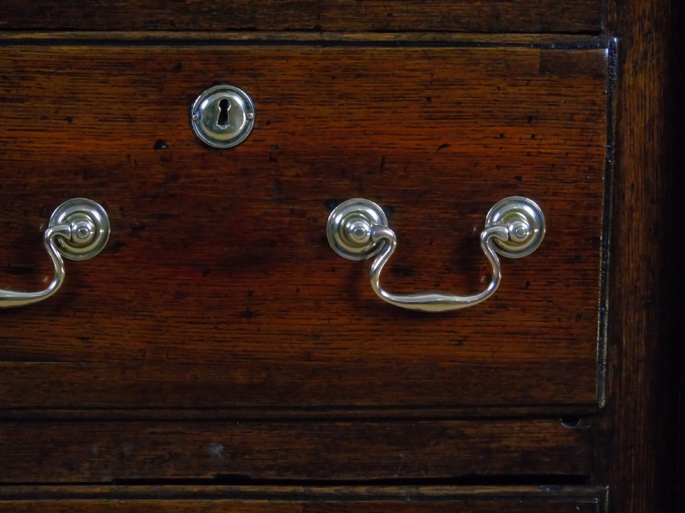 A fine 18th century dresser base View VI