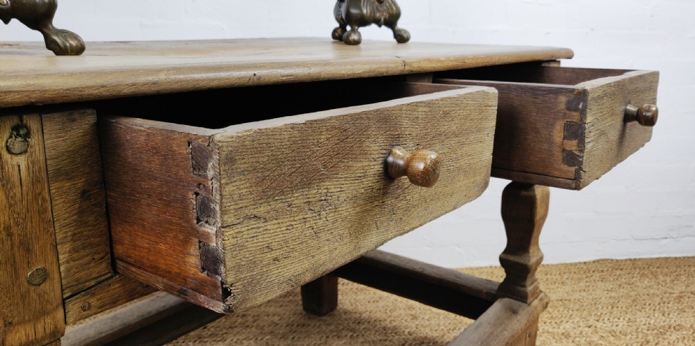 A fabulous 17th century Dutch side table View VI