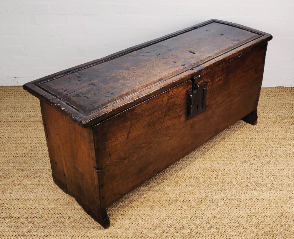 A rare 16th century English plank coffer View III