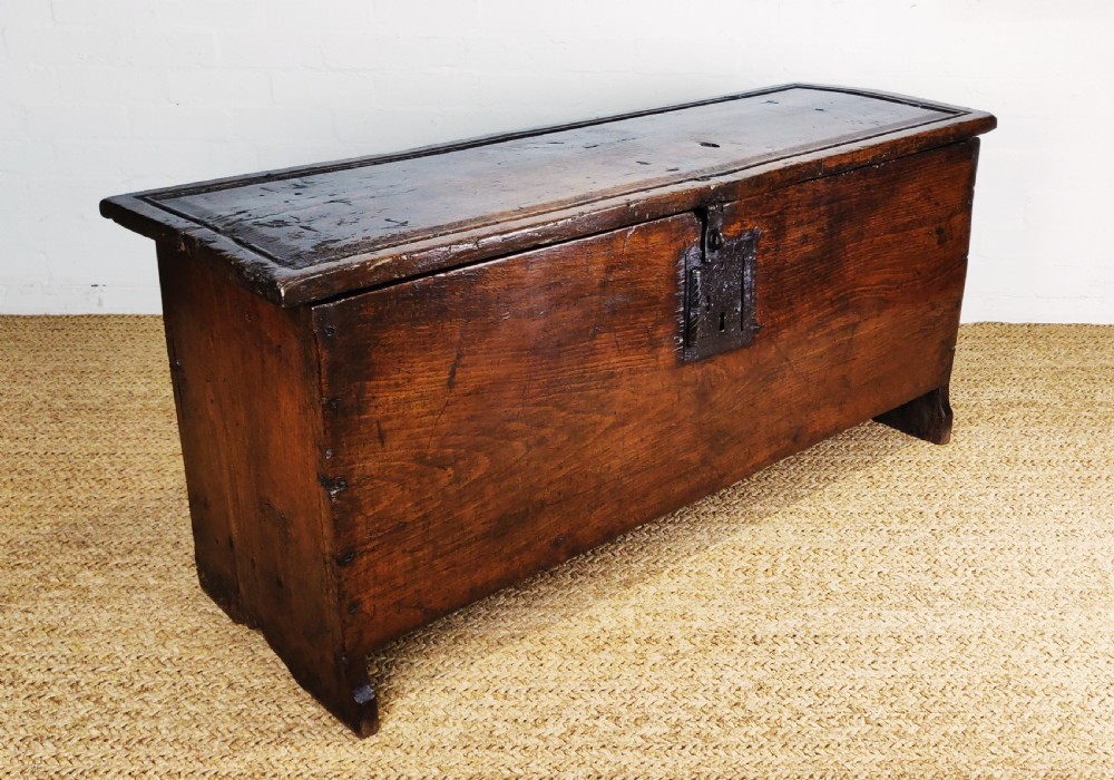 A rare 16th century English plank coffer View IX