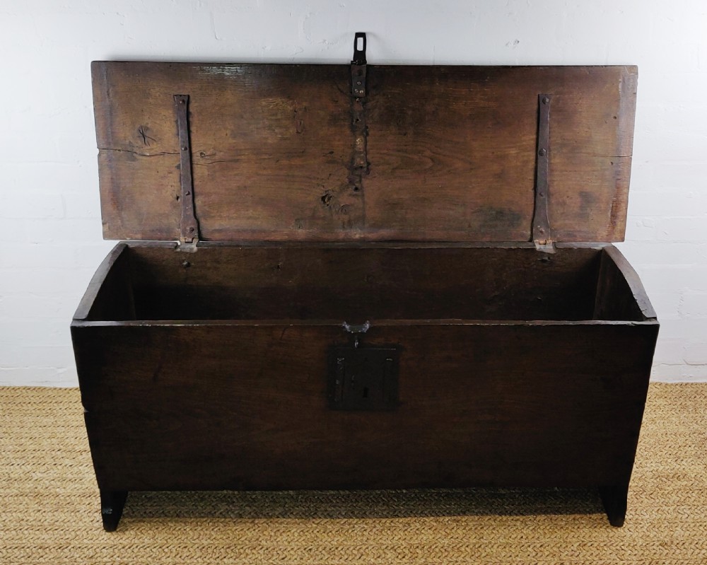 A rare 16th century English plank coffer View X