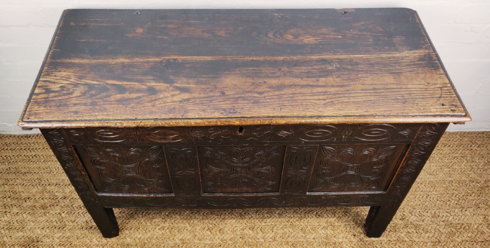 An 18th century west country coffer.  View VII