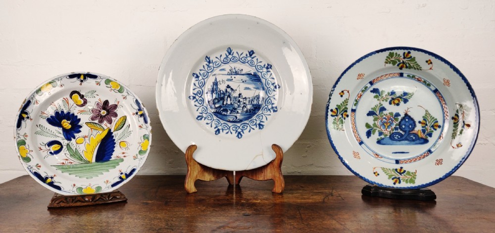 A fine 18th century polychrome Delft plate. View II