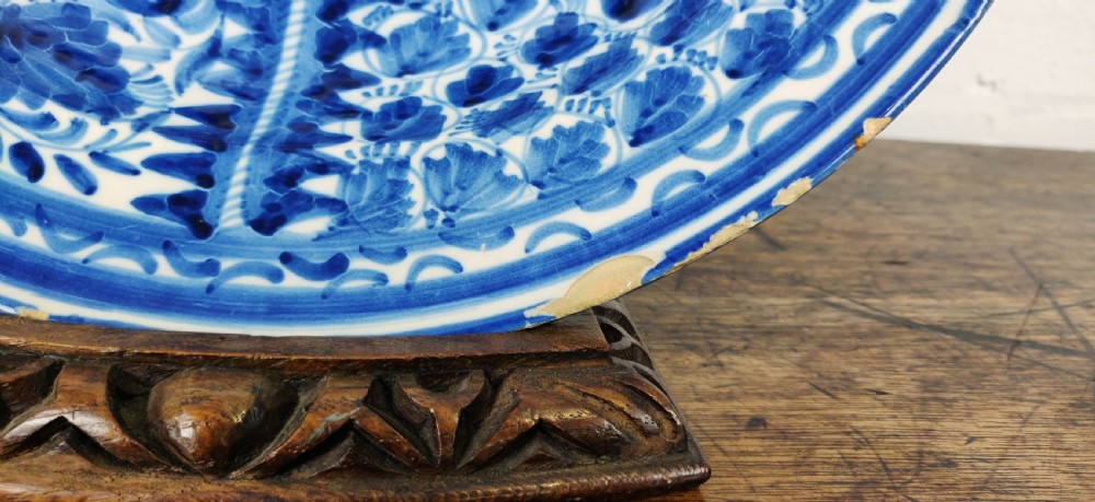 A fine 18th century Delft plate View II