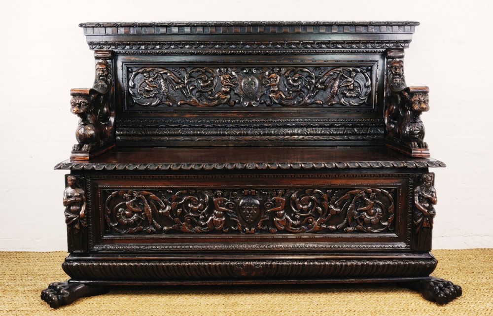 A fine 17th century walnut Cassapanca.