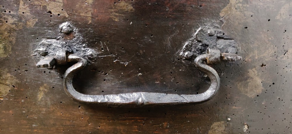A fine 17th century walnut Cassapanca. View VIII