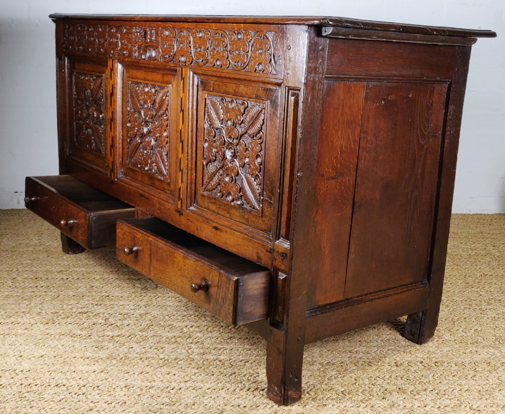 A superb early 18th century mule chest.  View V