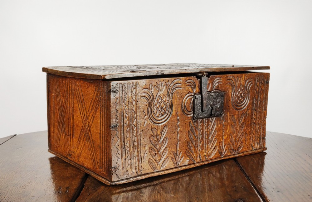 A late 17th - early 18th century carved box. 