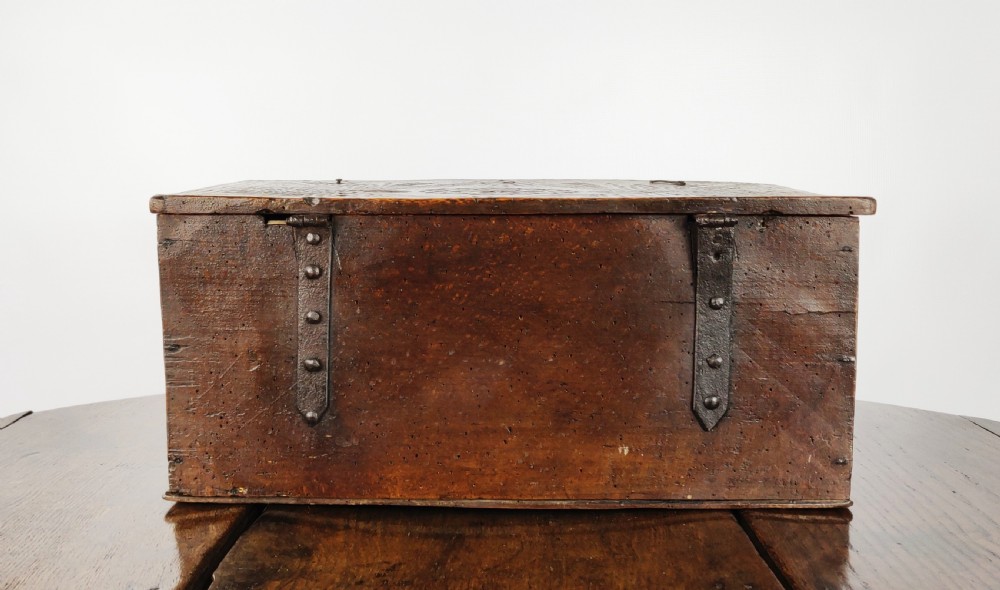 A late 17th - early 18th century carved box.  View IV