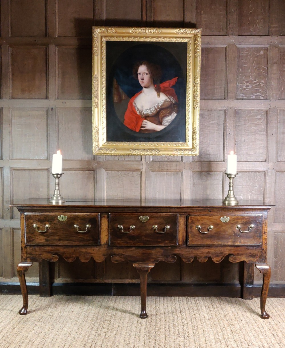 A fine 18th century style dresser base. 