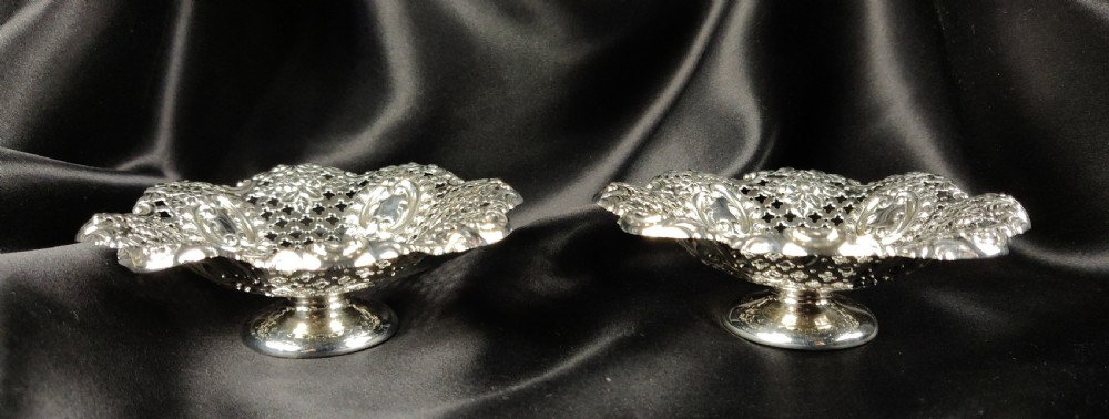A small pair of late Victorian silver bonbon dishes.  View II