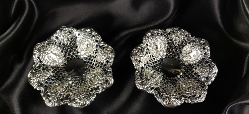 A small pair of late Victorian silver bonbon dishes.  View III