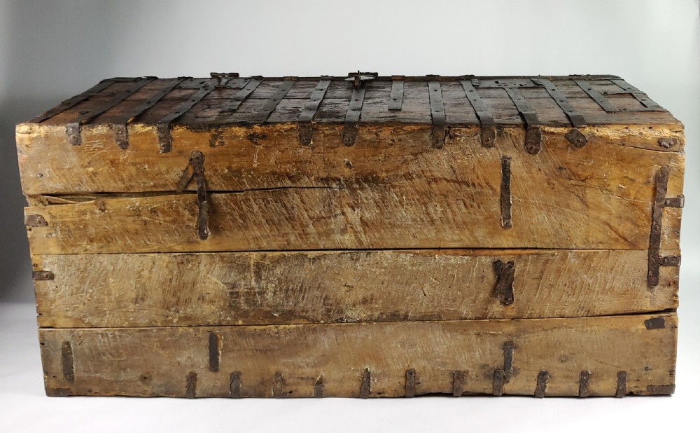 A large early 17th century iron bound chest.  View XIII