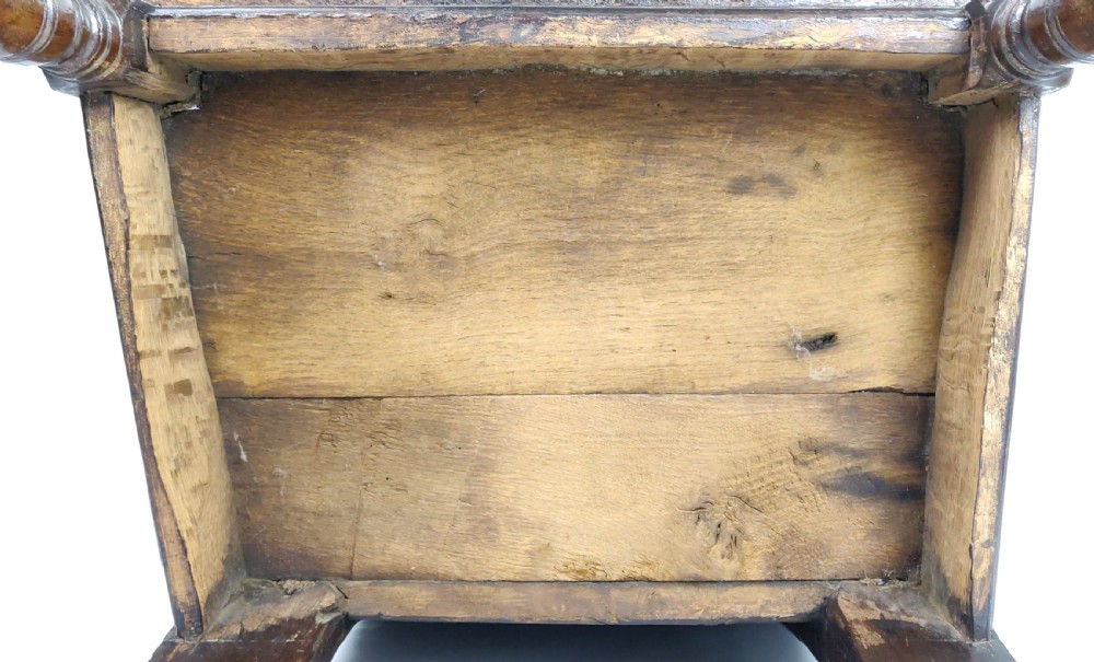 An early 17th century English wainscot chair.  View IX