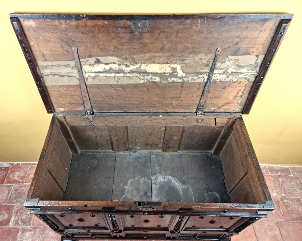 A late 17th century mule chest.  View III