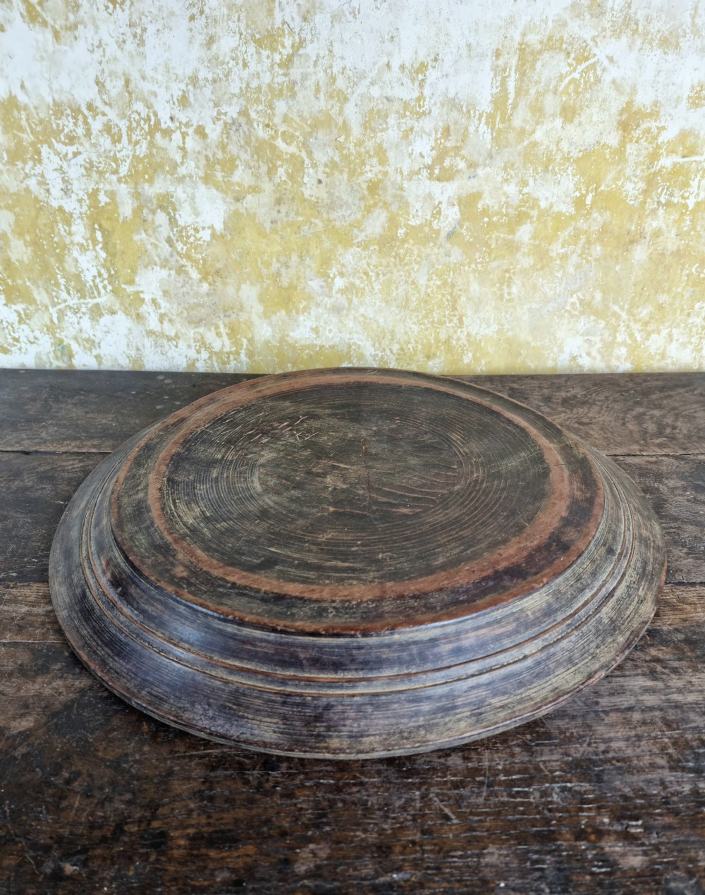 A large 19th century treen platter.  View V