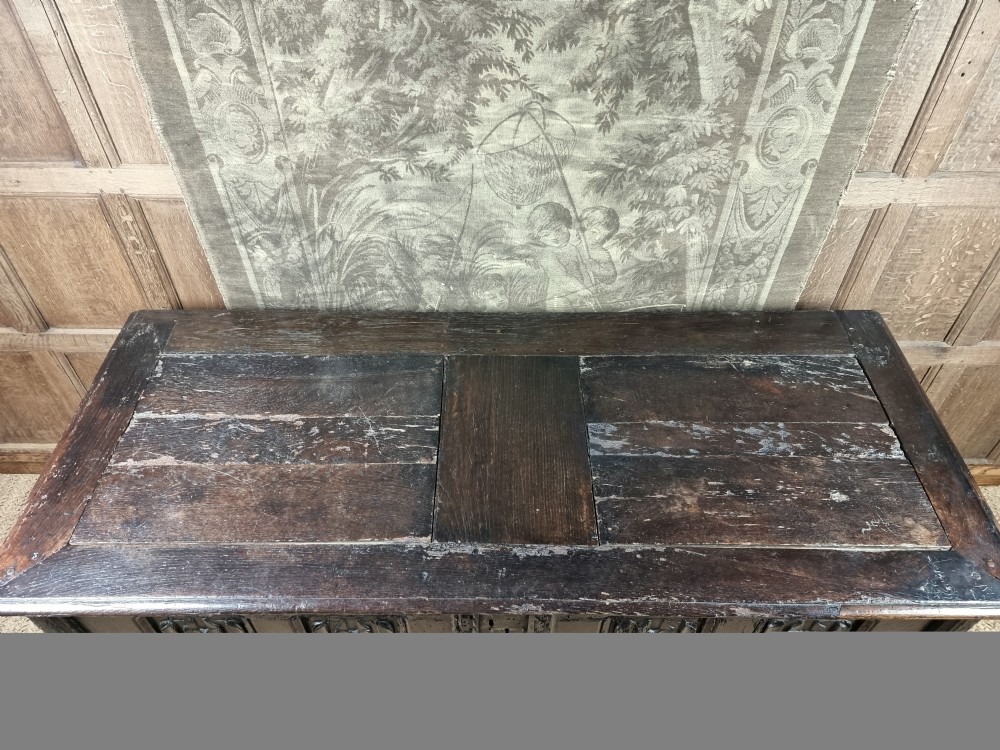 A large early 16th century linenfold coffer.  View VI