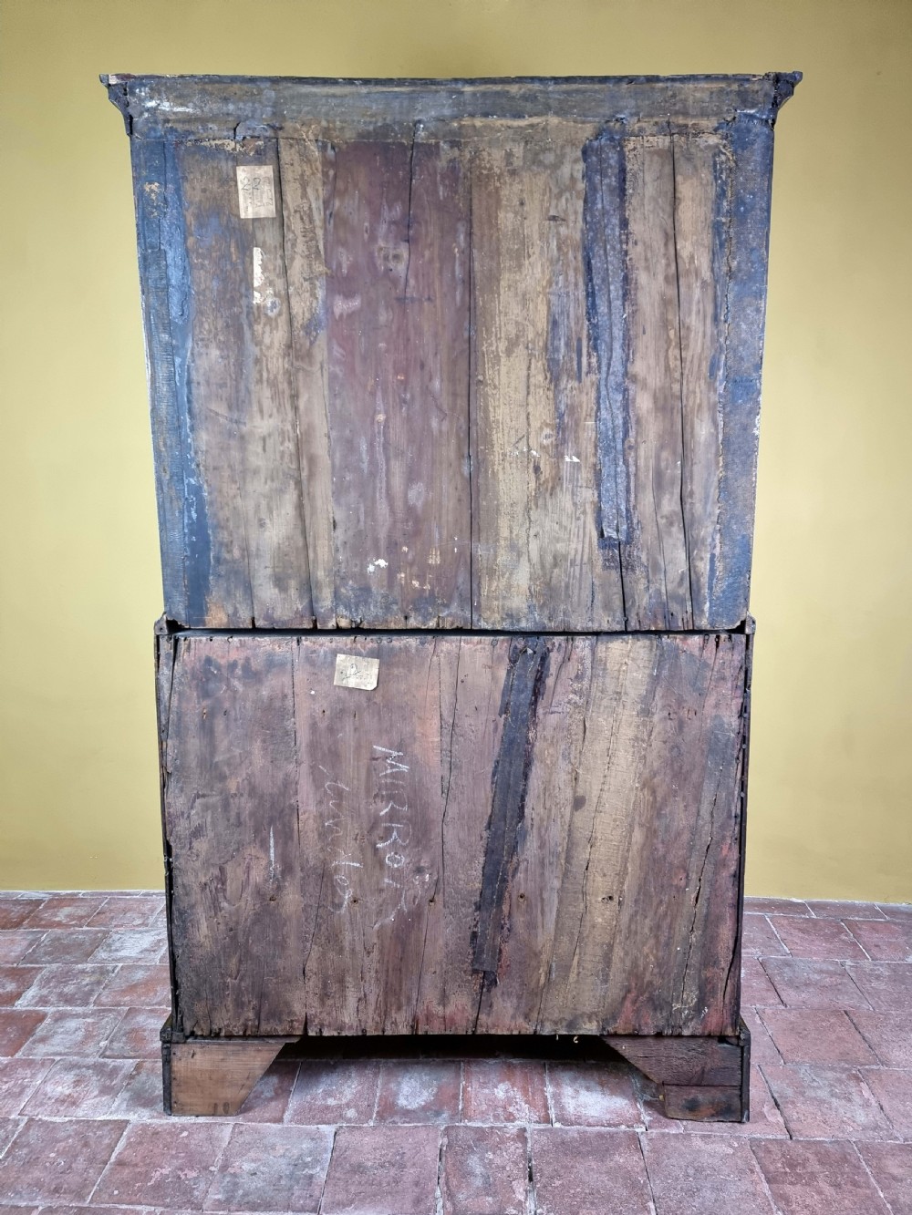 A rare George 1st Seaweed marquetry chest on chest. View VI
