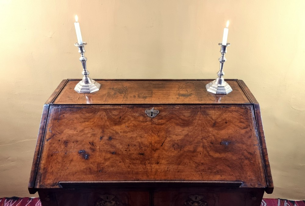 A fine queen Anne walnut bureau.  View XVI