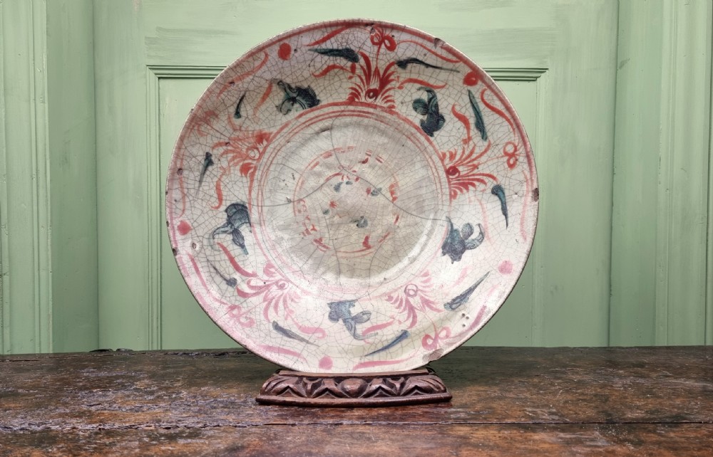 A large late 16th- early 17thC Chinese Swatow ware Dish. View II