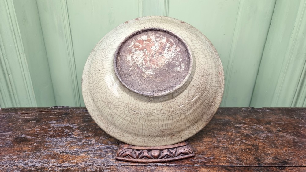 A large late 16th- early 17thC Chinese Swatow ware Dish. View VI