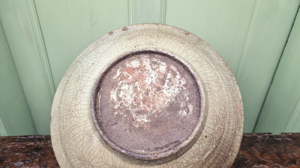A large late 16th- early 17thC Chinese Swatow ware Dish. View VII