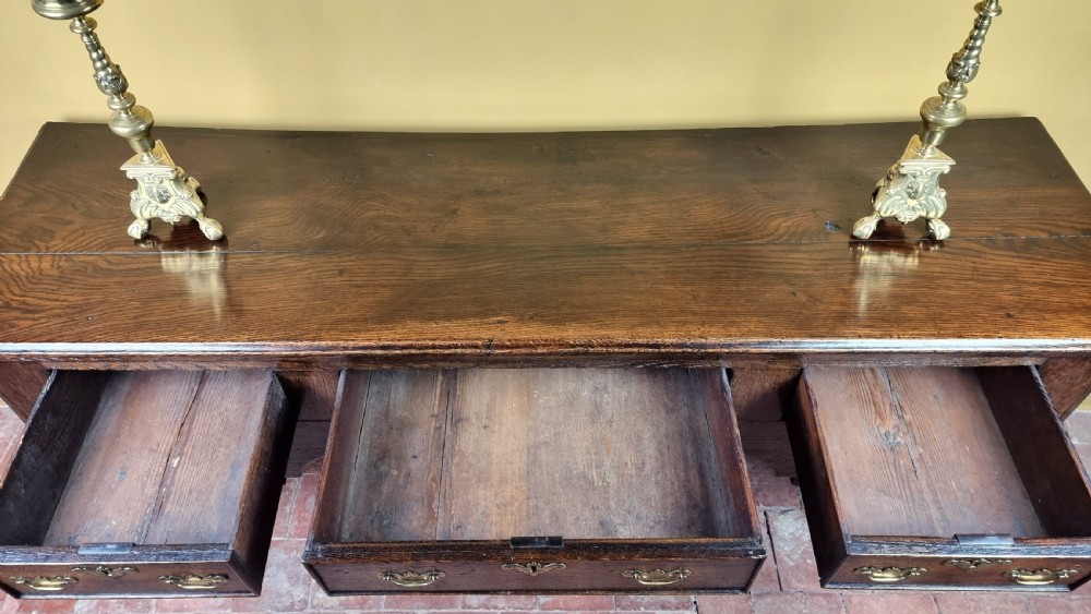A fine George 1st low open dresser base.  View XII