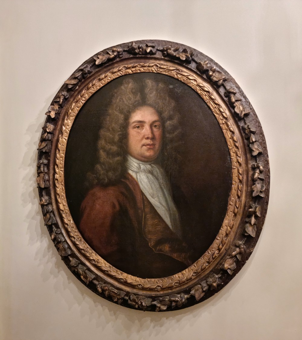 An early 18th century portrait of a gentleman.  View IV