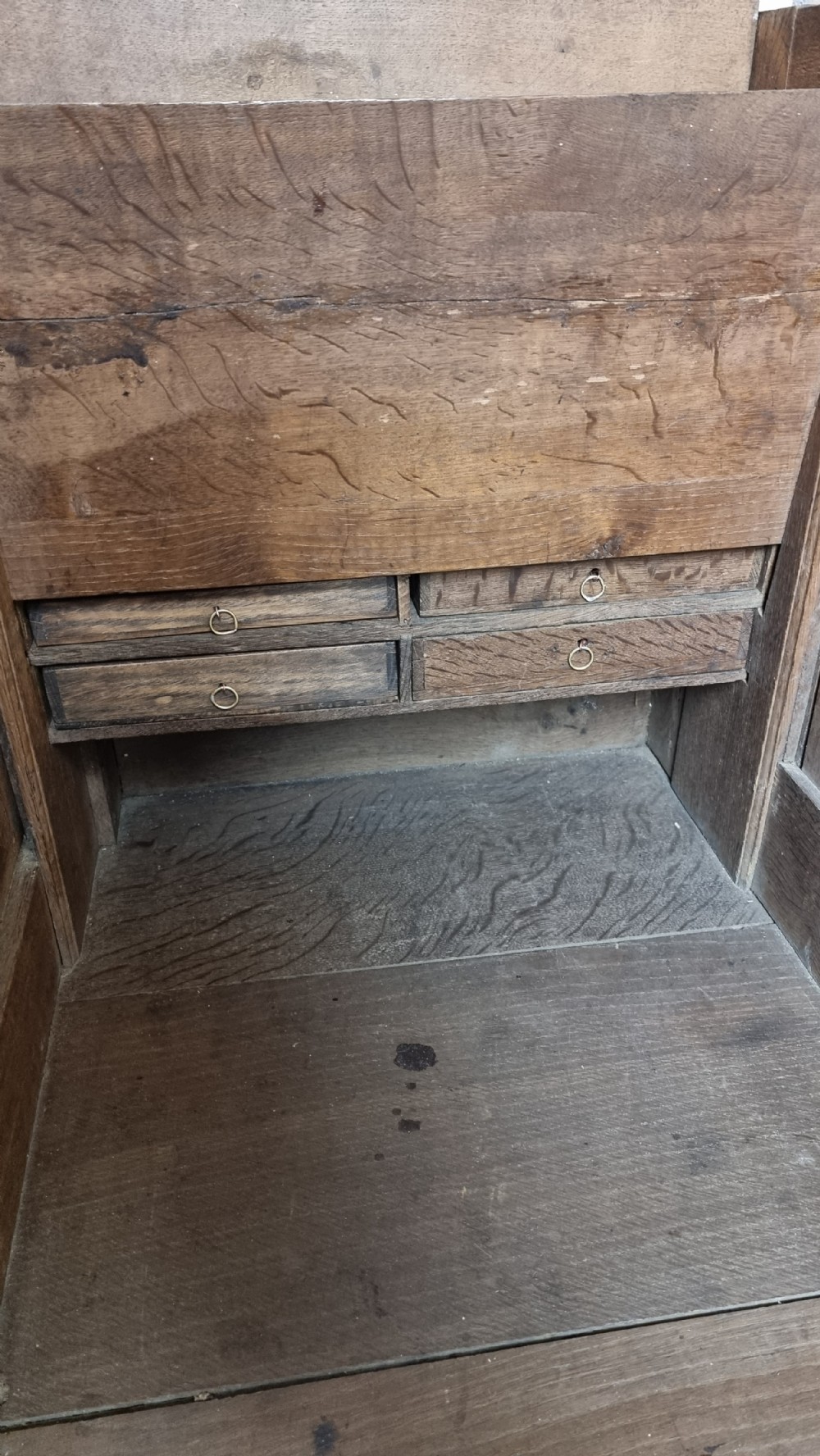 A late 17th century marquetry coffer. View X