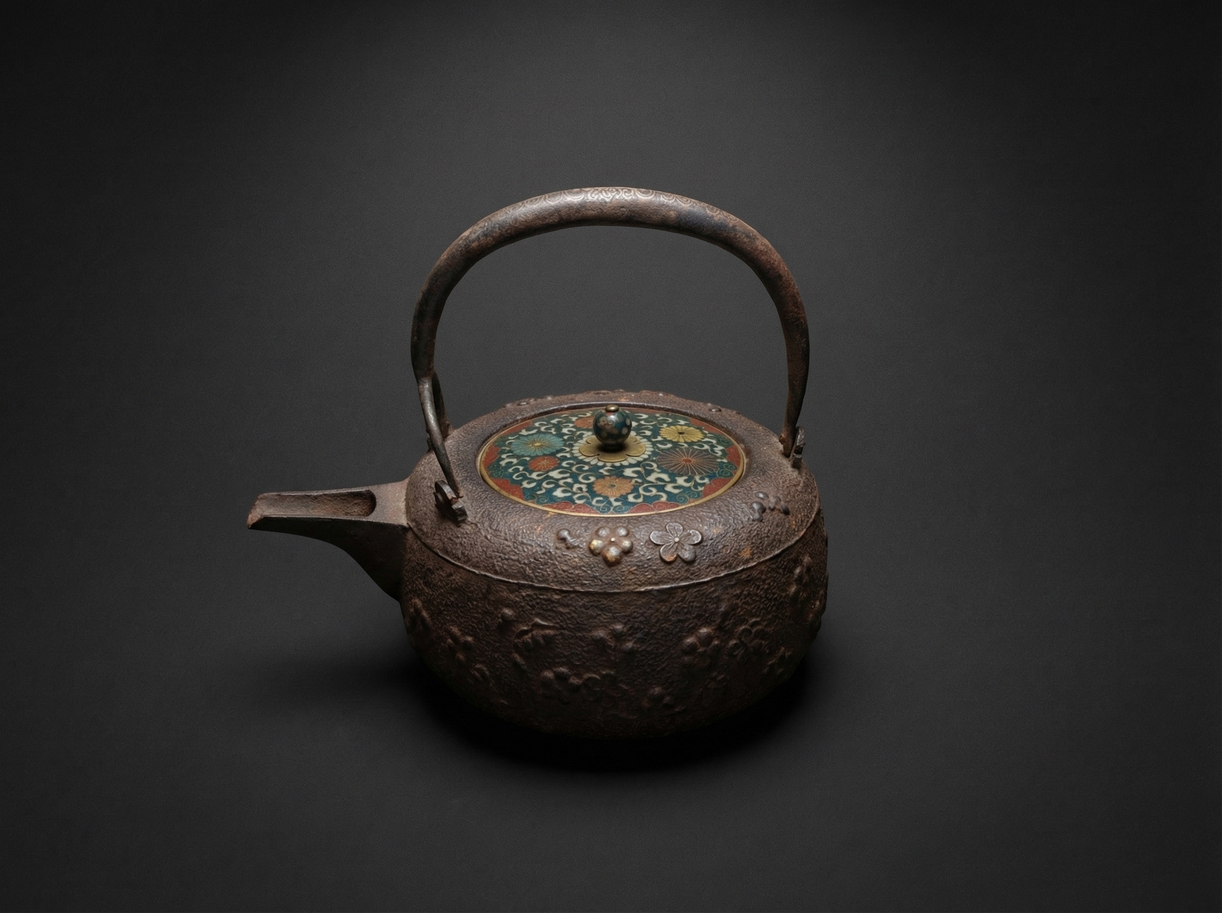 Rare Japanese Sake Kettle With Cloisonne Lid. Edo Period. Circa 1860.