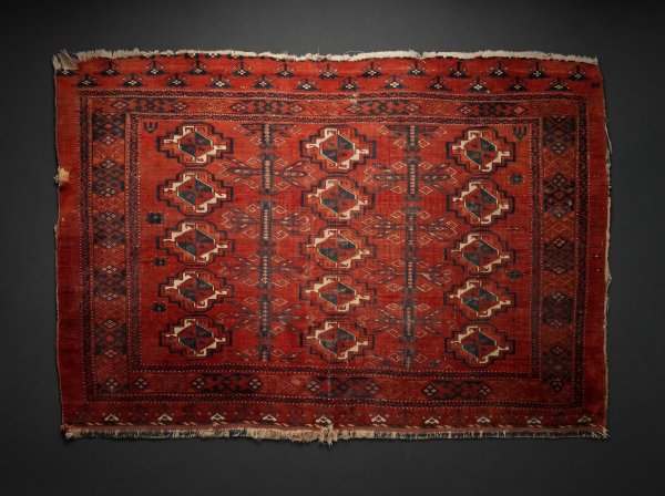 Antique Ersari Turkoman 15 Gul Chuval Face. Circa 1900.