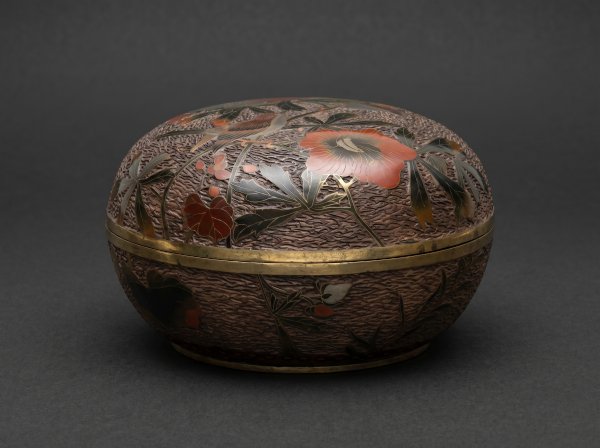 Japanese Totai Shippo Large Round Box - Cloisonne Tree Bark, with Birds / Flowers. Circa 1890.