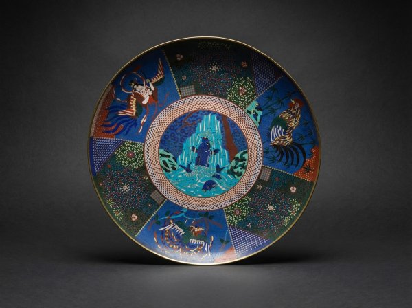 Masterpiece Huge Japanese Cloisonne Enamel 'Leaping Koi' Charger. Edo Period (50cm). Circa 1860.