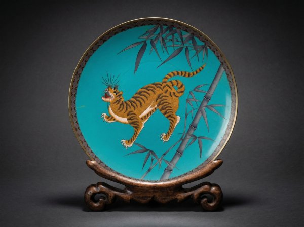 Rare Japanese Cloisonne Enamel 'Tiger and Bamboo' Charger. Circa 1900.