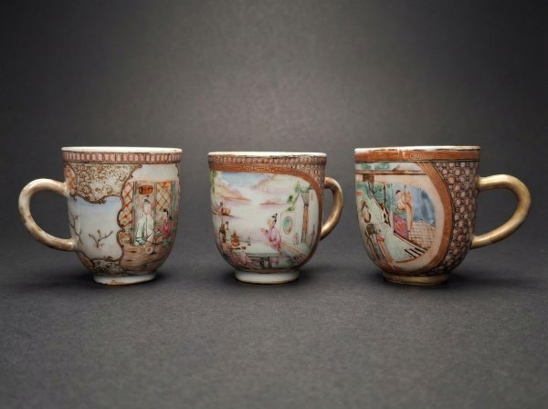 Three Fine Chinese Export Porcelain Cups. Qing Dynasty, Qianlong. 1736 - 1795.