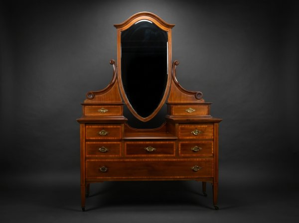 Edwardian Mahogany Dressing Table