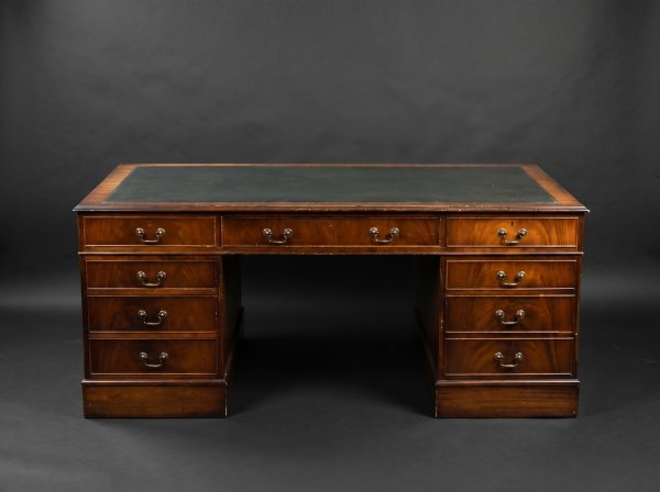 Mahogany Partners Desk
