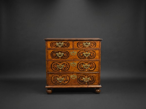 William & Mary Burr Walnut Marquetry Chest